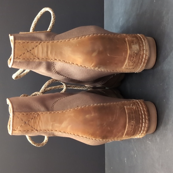 Sorel PDX, Women's Wedge Boots Leather/Canvas ,Size 8.5. - Picture 7 of 13